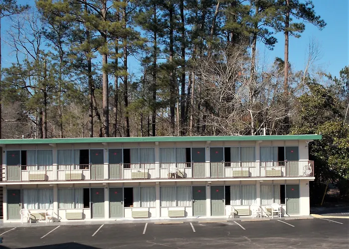 Motel: Econo-Lodge Of Conway